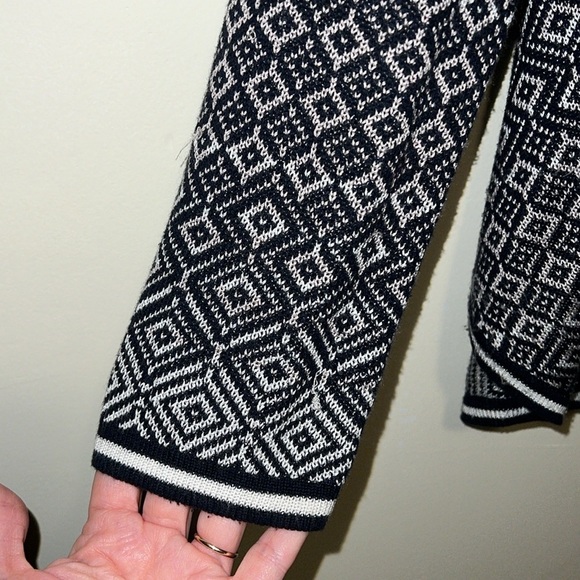 Women’s LOFT size Large ikat knitted open front cardi sweater top - Picture 4 of 7